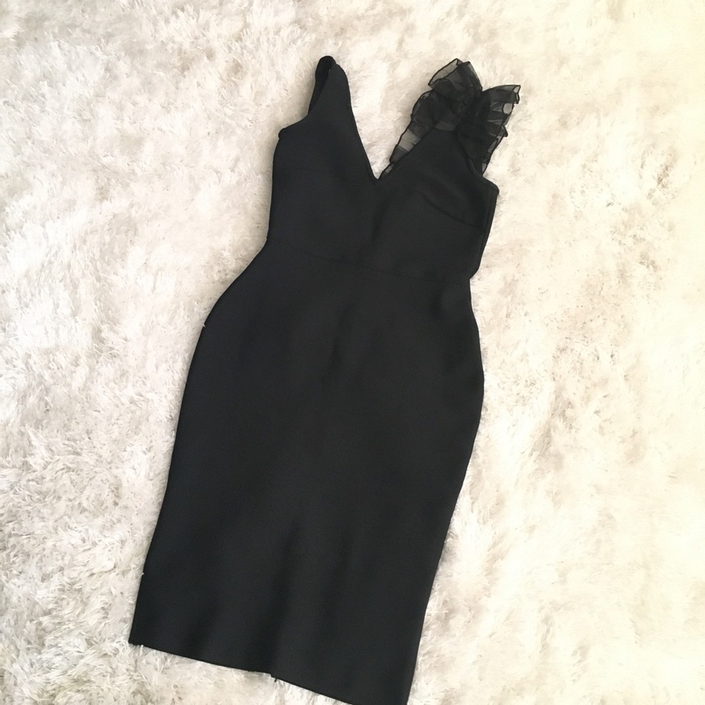 Exaggerate  ruffle slit hem bandage dress